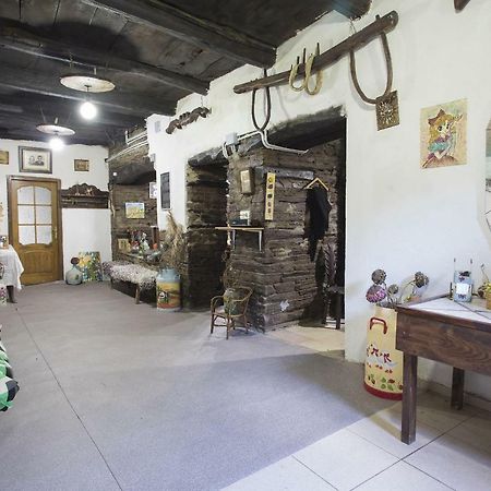 A Fonte Das Bodas Samos Esterno foto