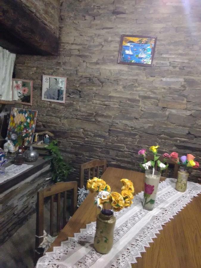A Fonte Das Bodas Samos Esterno foto
