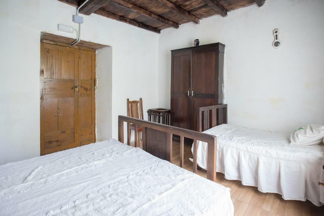 A Fonte Das Bodas Samos Esterno foto