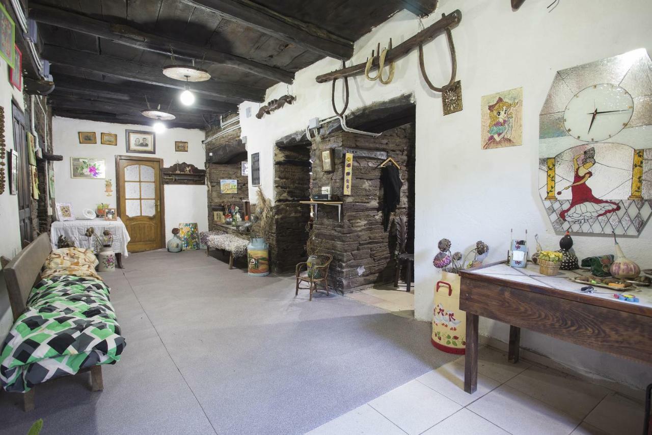 A Fonte Das Bodas Samos Esterno foto