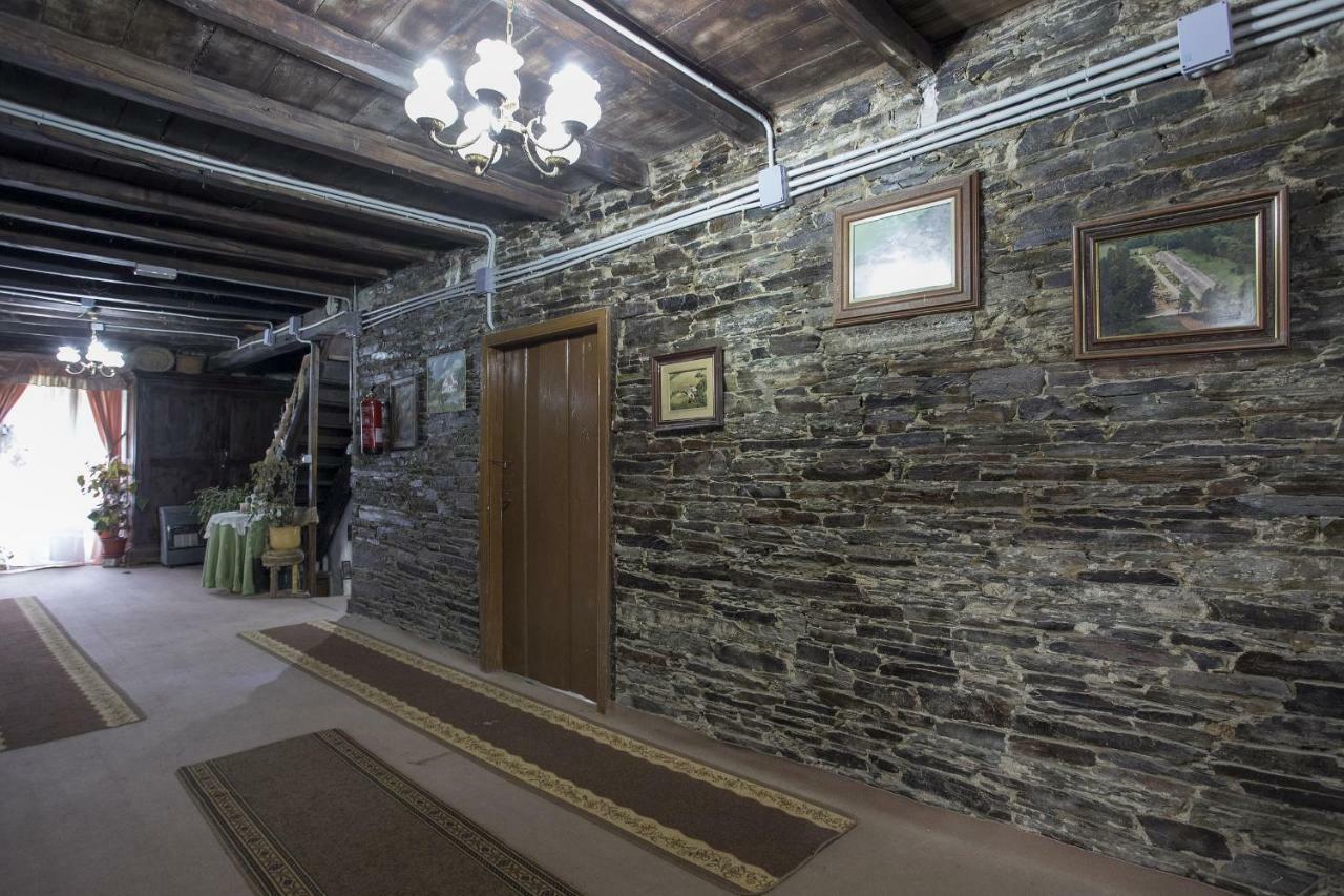 A Fonte Das Bodas Samos Esterno foto
